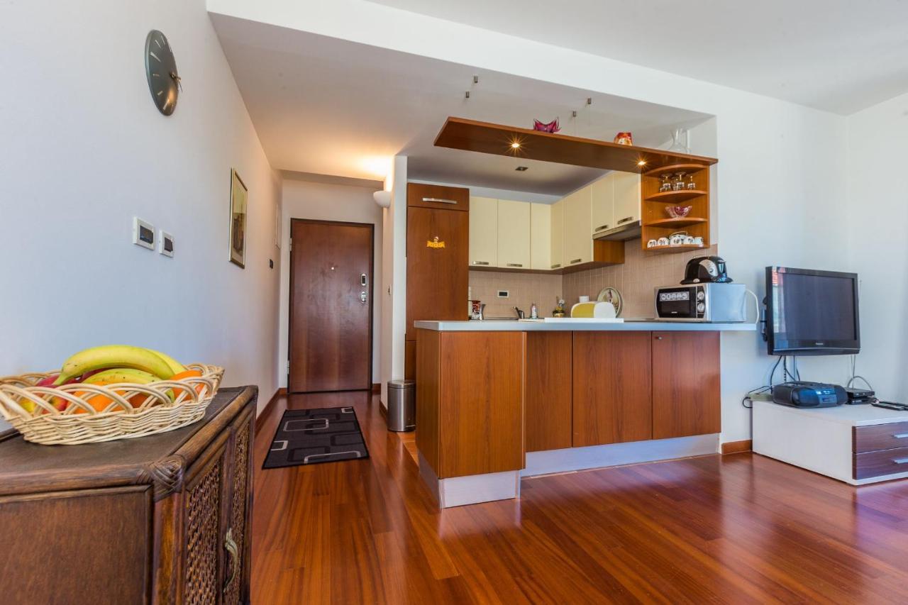 Adriano 2Br Apartment With Terrace Zára Kültér fotó