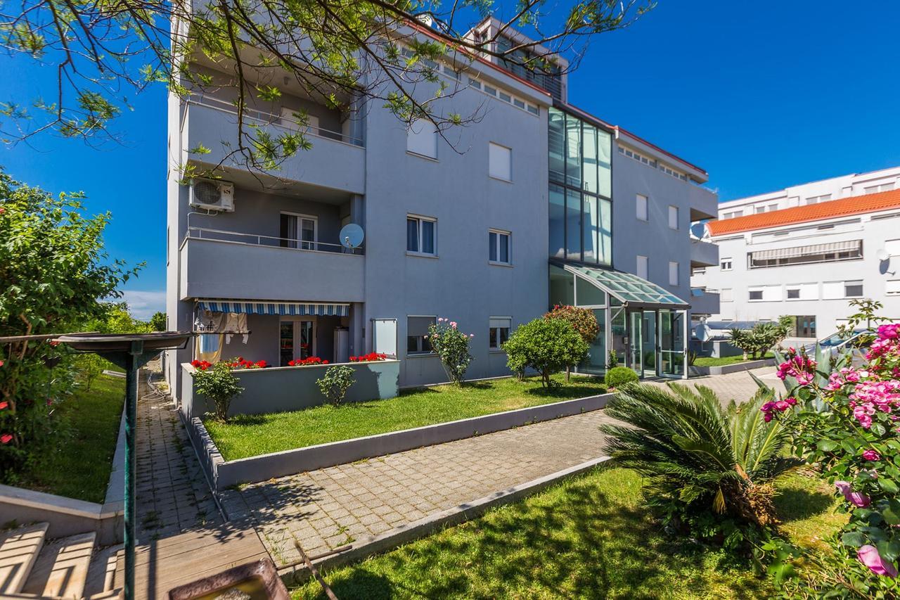 Adriano 2Br Apartment With Terrace Zára Kültér fotó