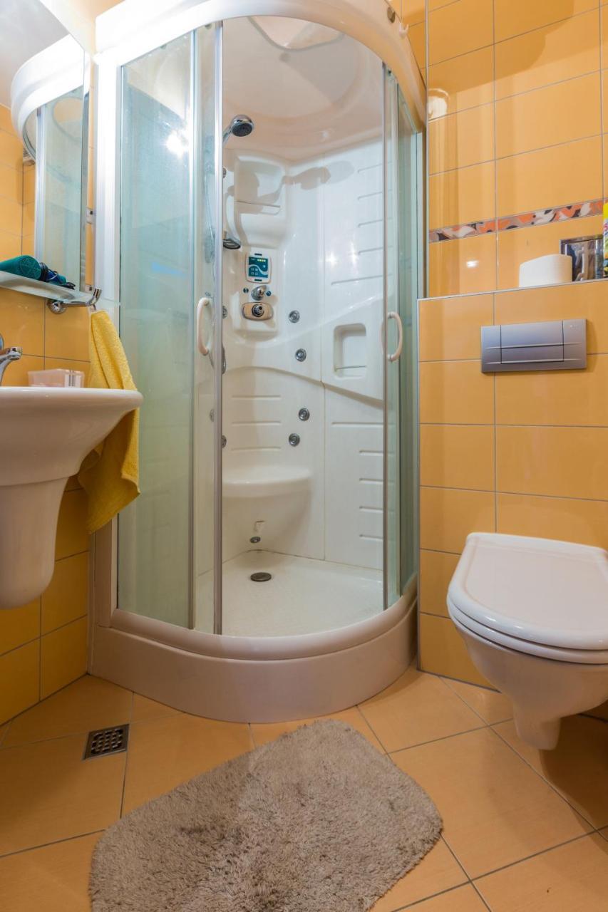 Adriano 2Br Apartment With Terrace Zára Kültér fotó